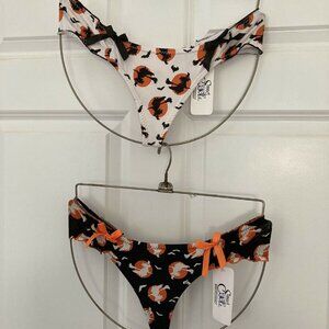 Halloween Thongs Bats & Witches & Bows Small, M ,L Women, Ladies Panties NWT